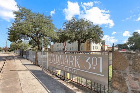 Landmark 301-Senior Living Image 22
