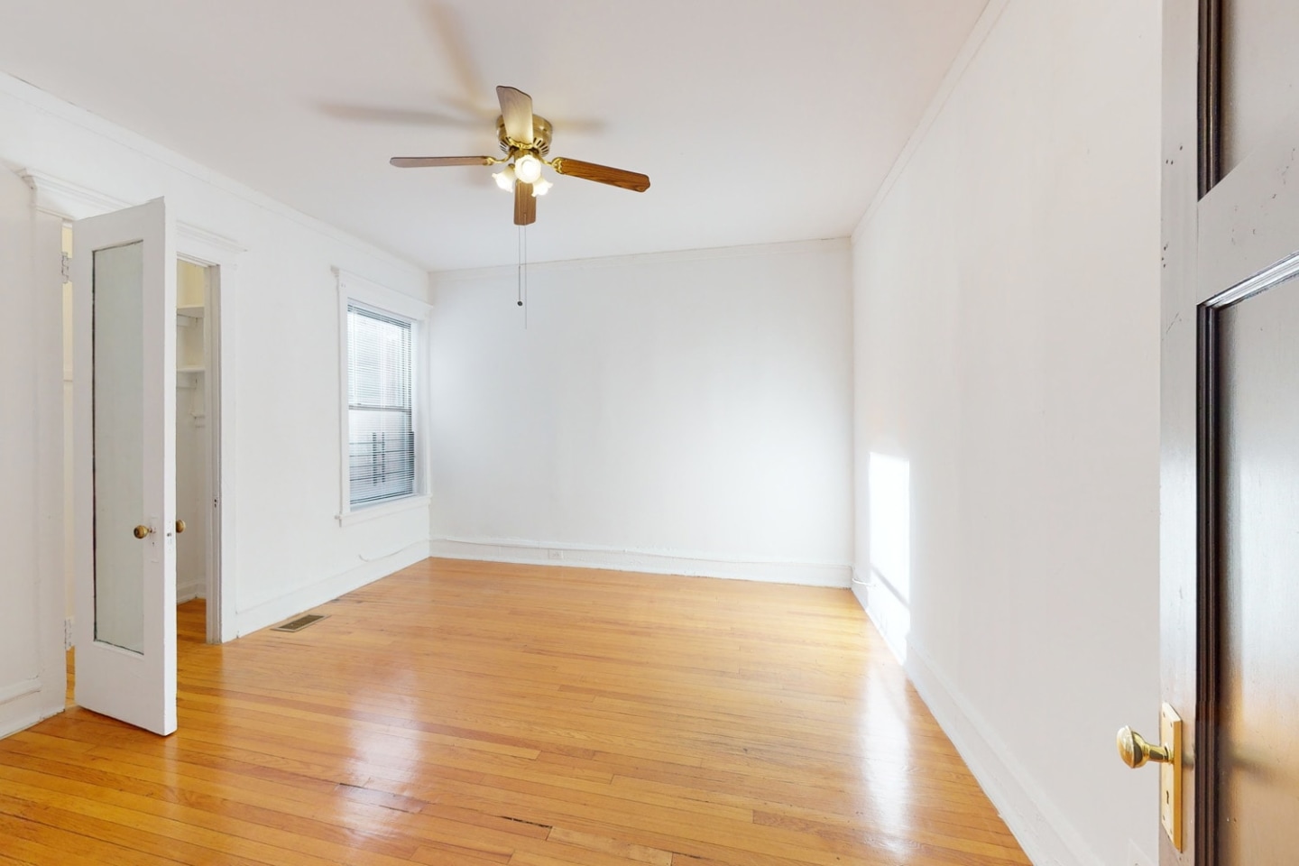 5218-5220 S. Kimbark Avenue Image 6