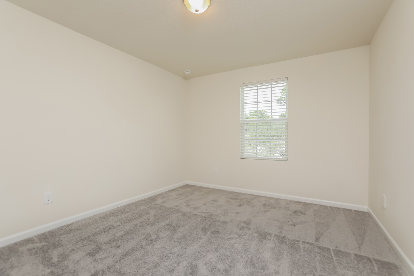Lincoln Oaks Image 32