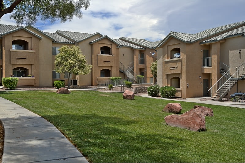 Jovanna Villas Apartment Homes Image 3
