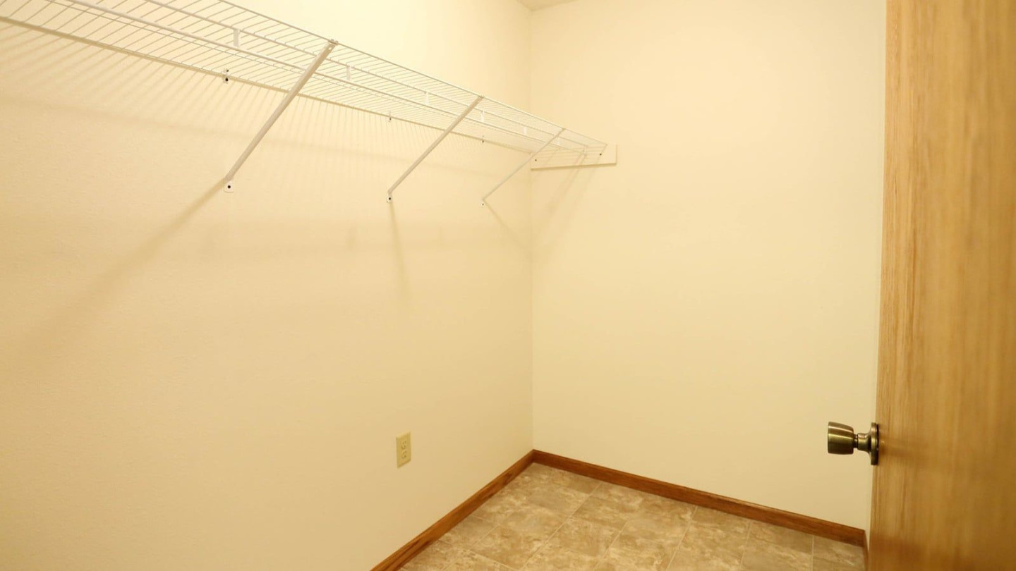 Mill Pond  Apartments Image 17