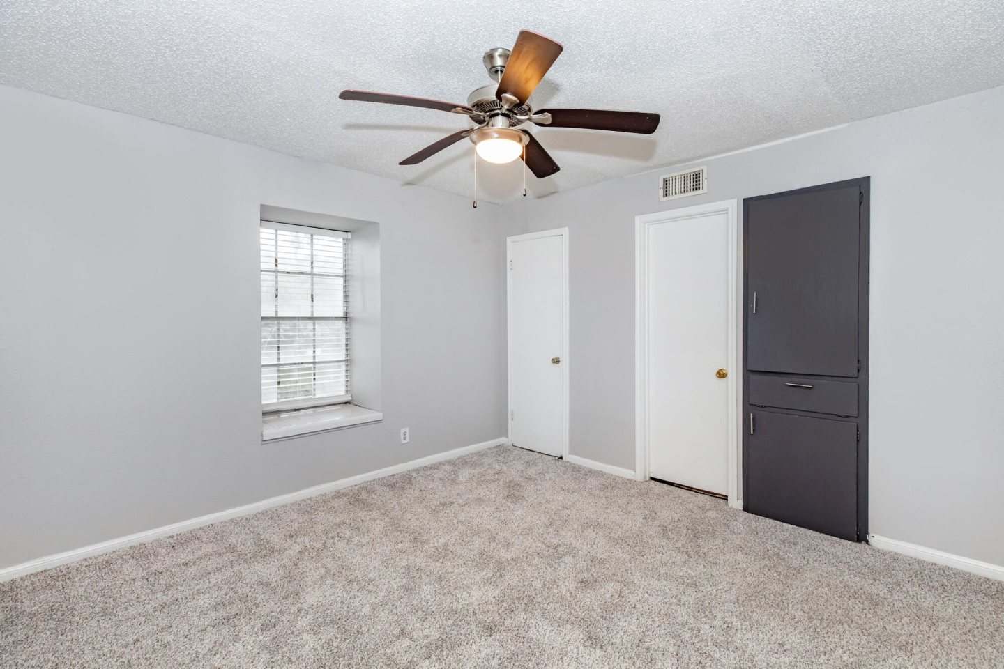 Chateau Santa Fe Apartments Image 11