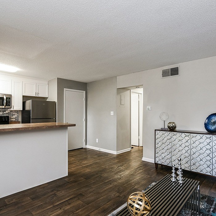 The Cove Apartment Homes Image 8