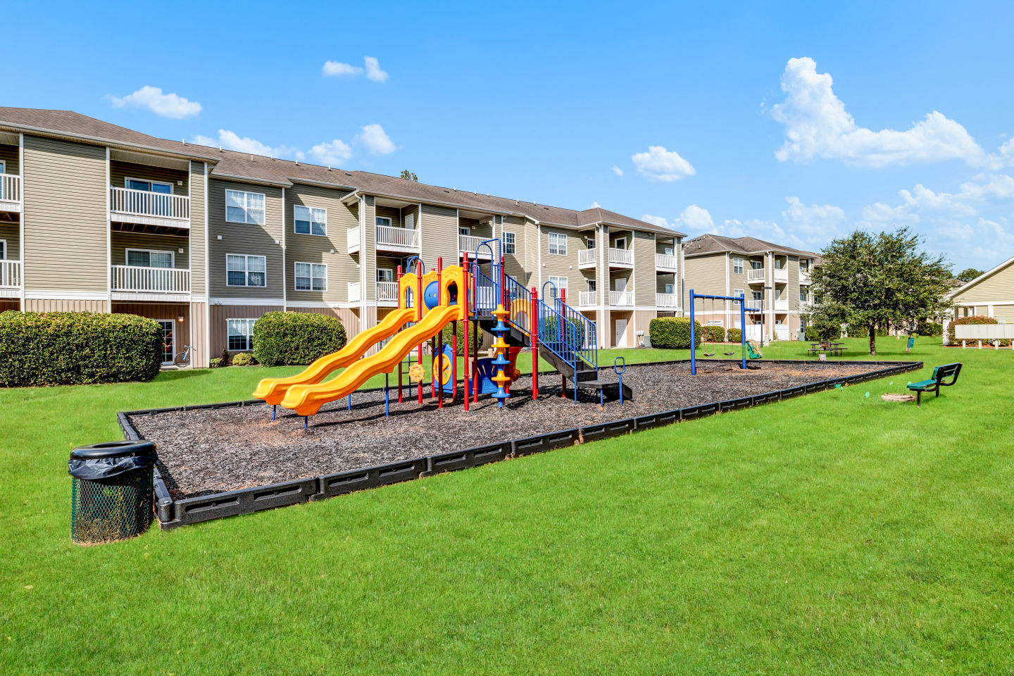 Flats at Leland Image 26