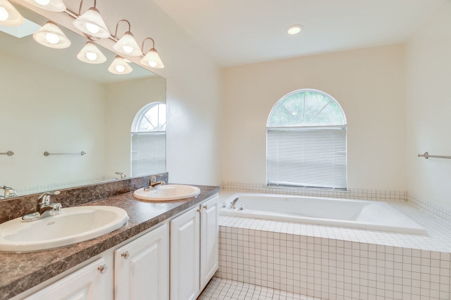 Lenox Park Image 30