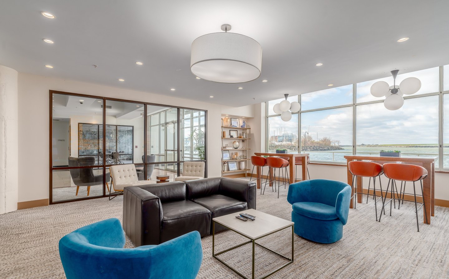 The Shoreline Apartments Image 23