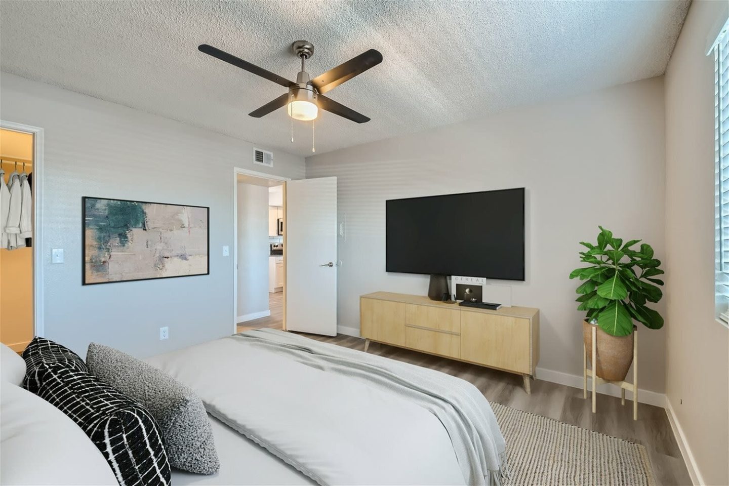 Rise Midtown Apartments Image 74