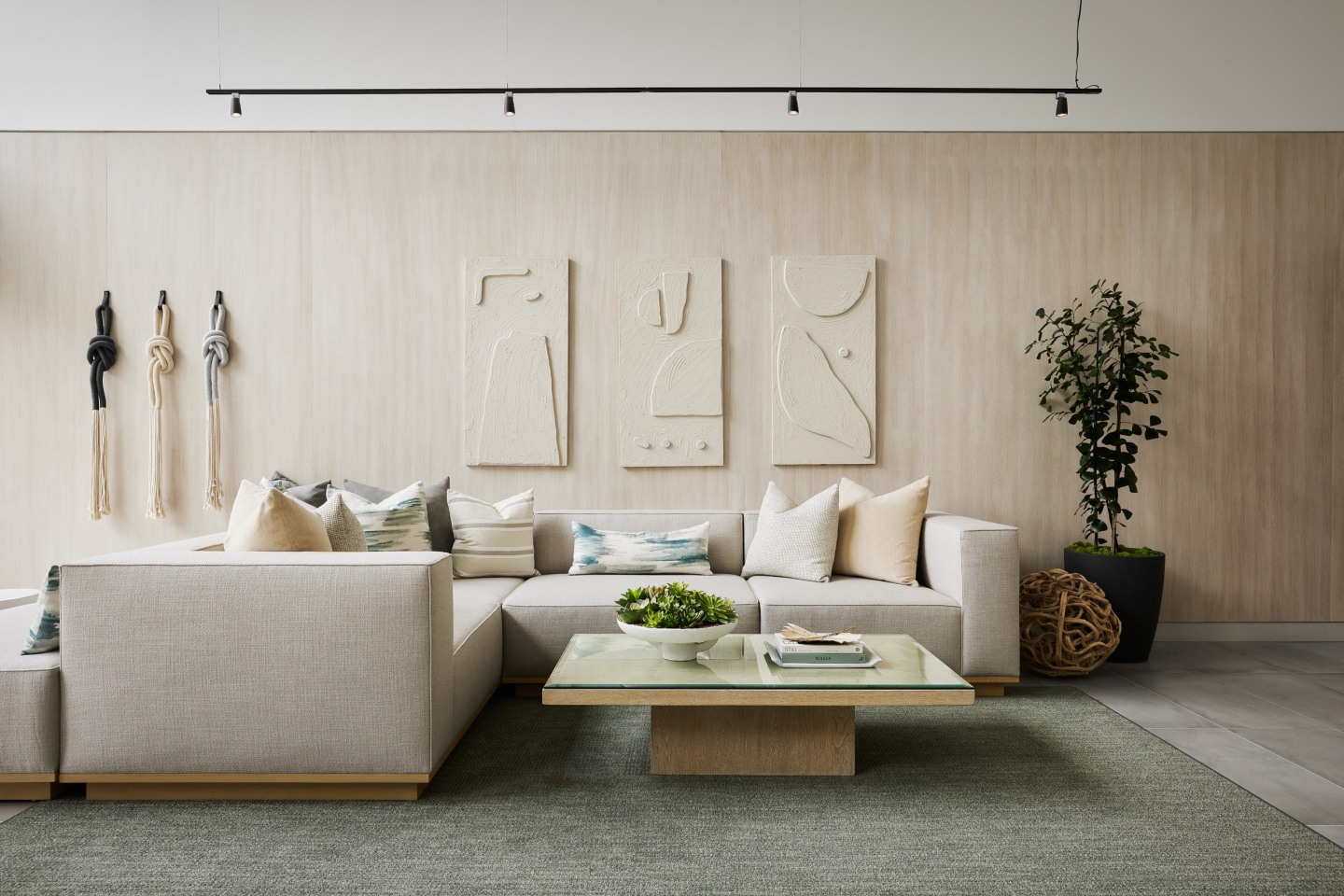 Santal Thousand Oaks Image 1