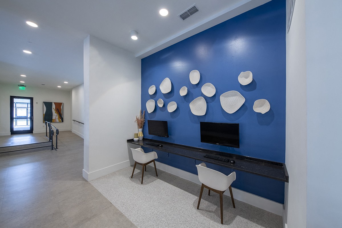 Lofts at Murray Hill Image 8