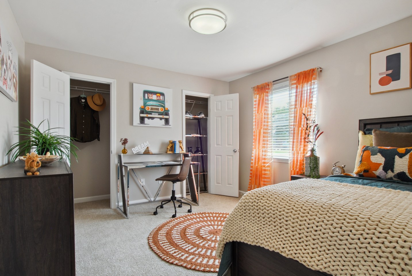 Emerald Pointe Image 15