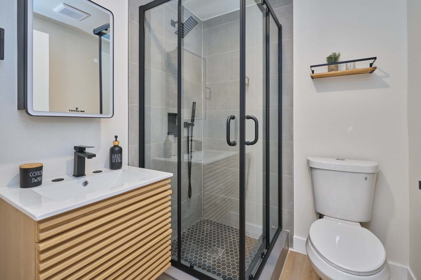 1258 W 37th Drive - Co-Living Image 10