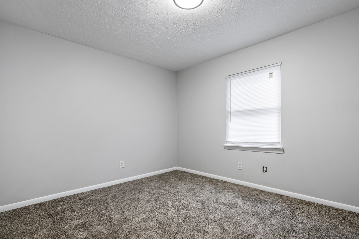 Riverview Apartments Image 6