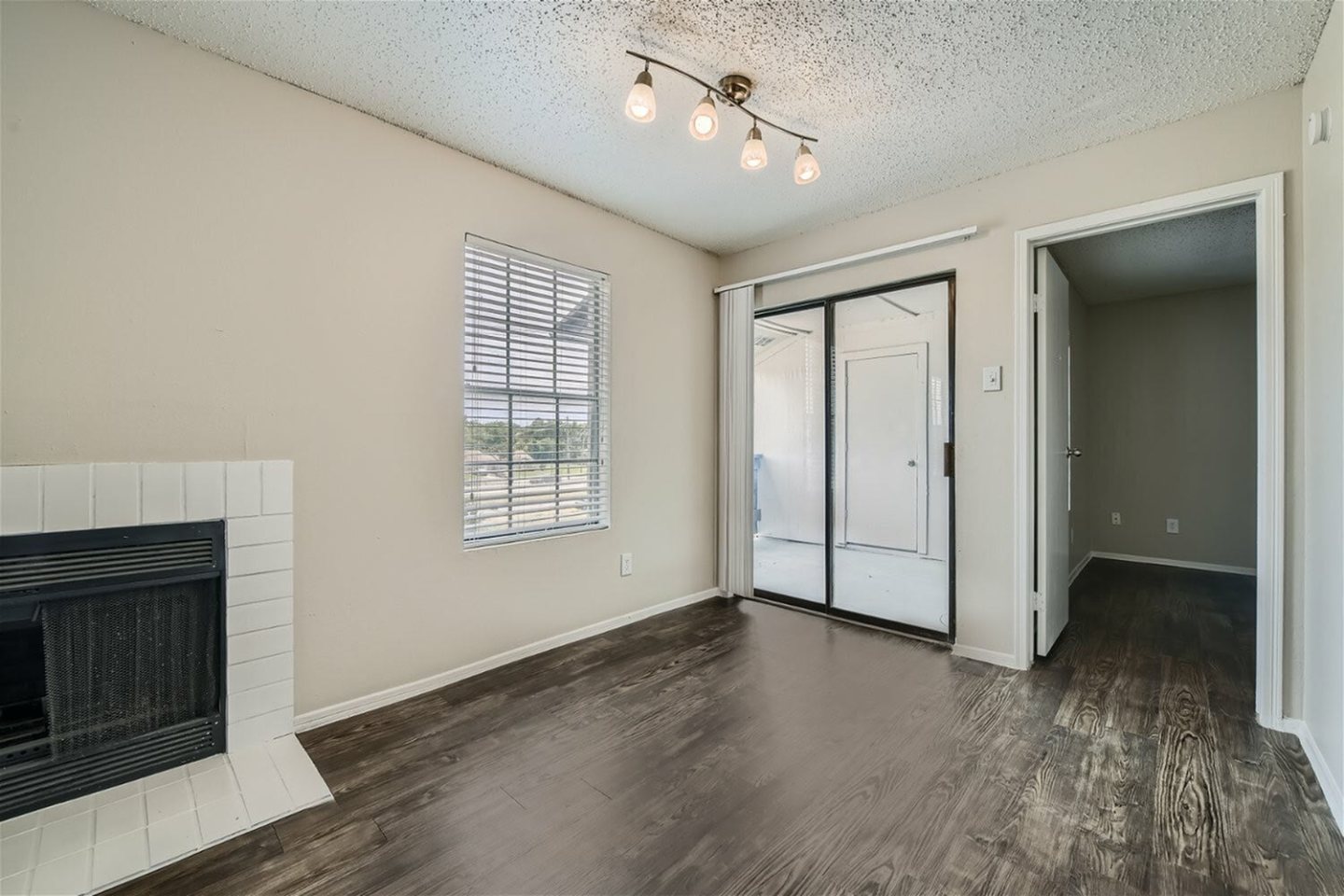 Rise Spring Pointe Image 187