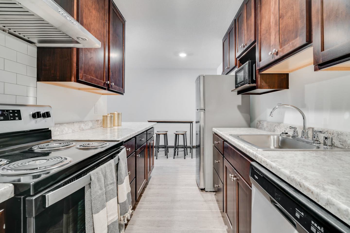 Aquila Park & Royal Park Apartments Image 6