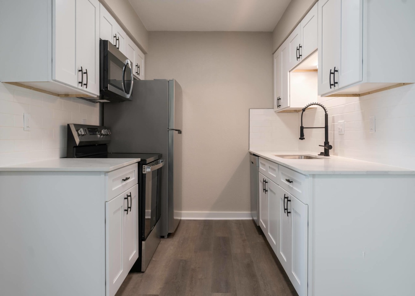 Highpoint Creek Apartments Image 9