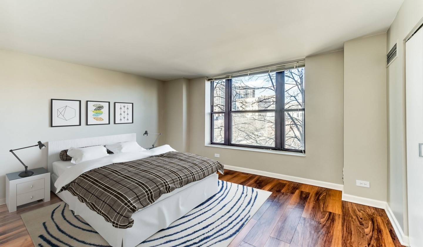 Evanston Place Apartments Image 7
