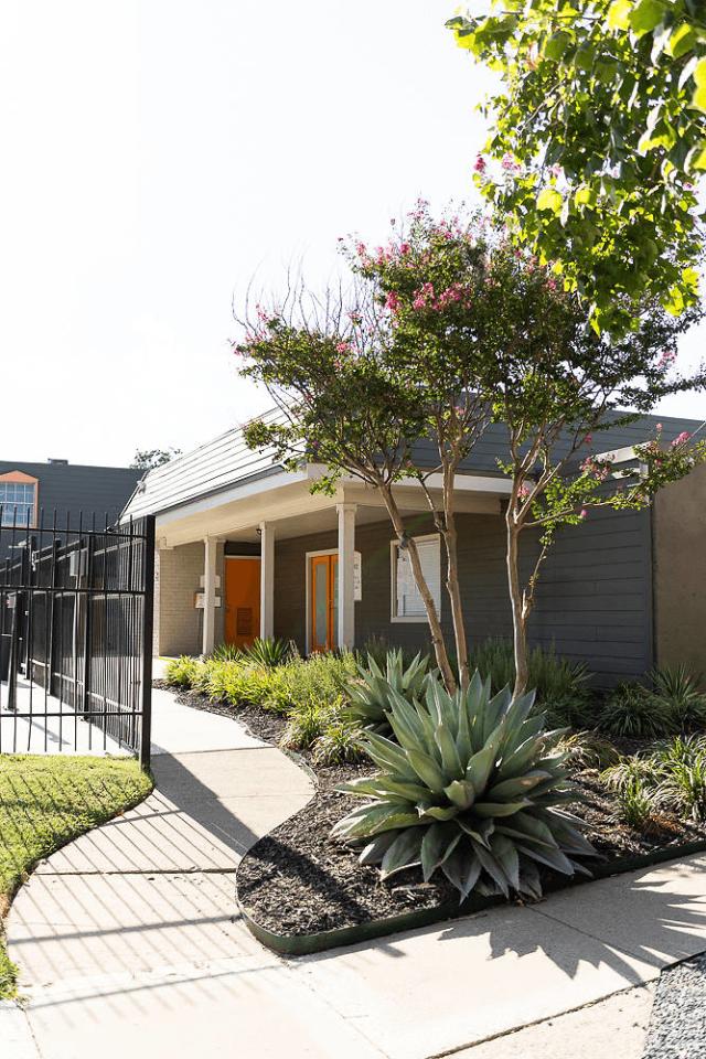 La Bella Apartments Image 13