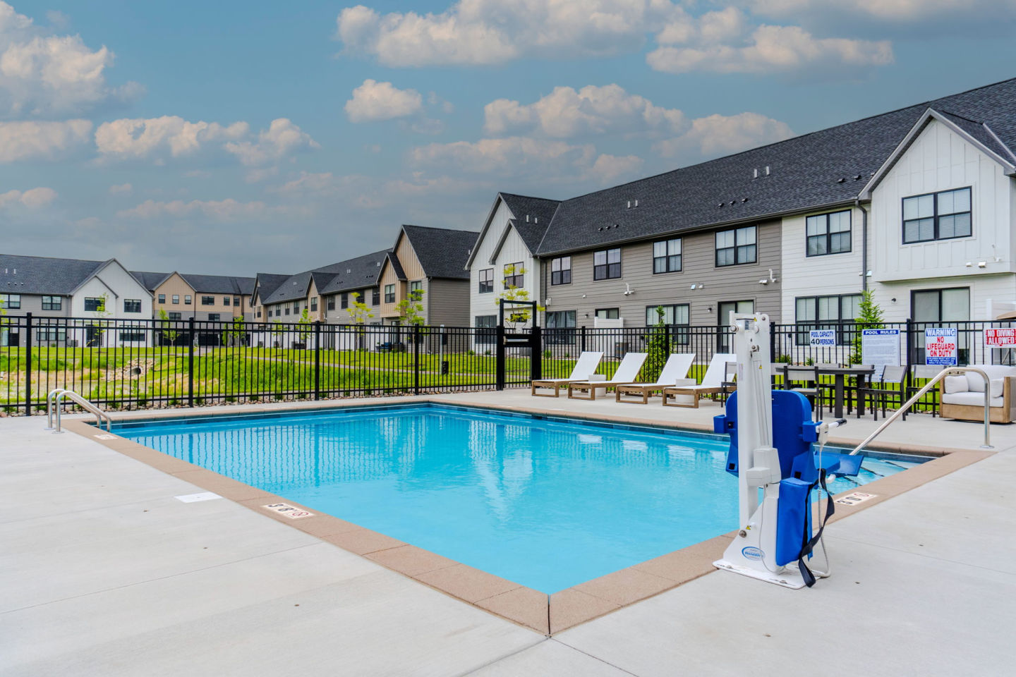 Foxtail Hollow Townhomes Image 7