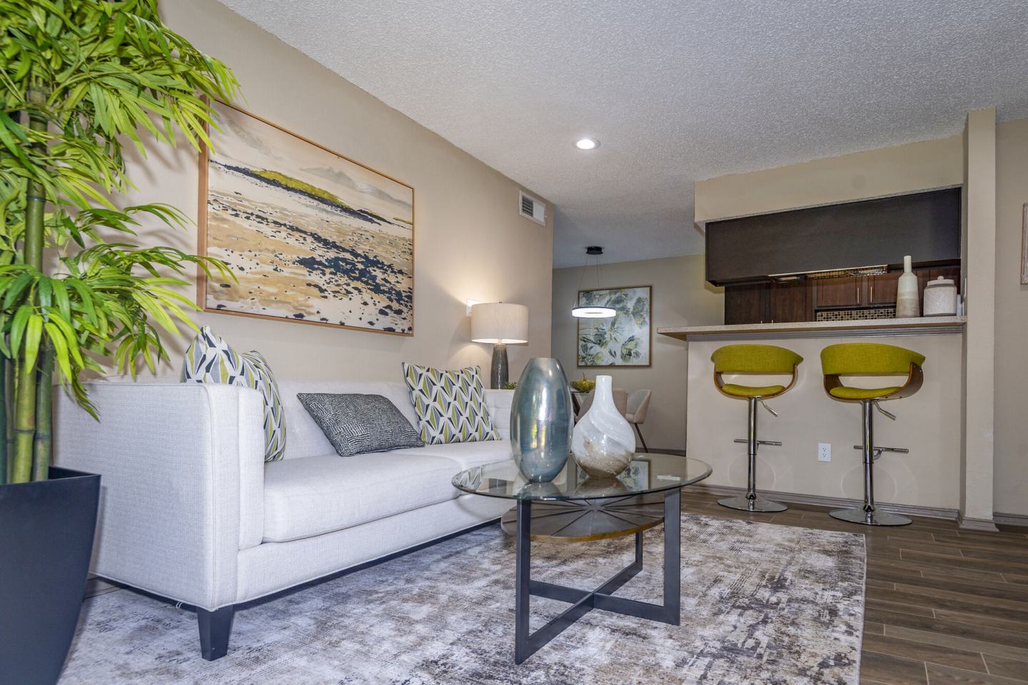 Park West Apartments Image 5