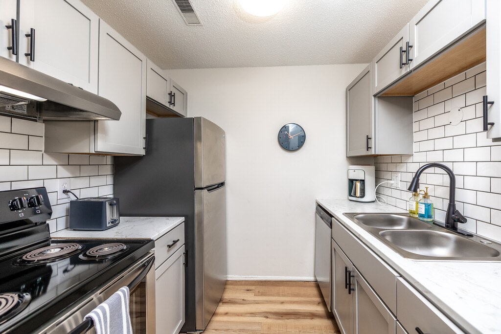 Finn Apartments Image 18