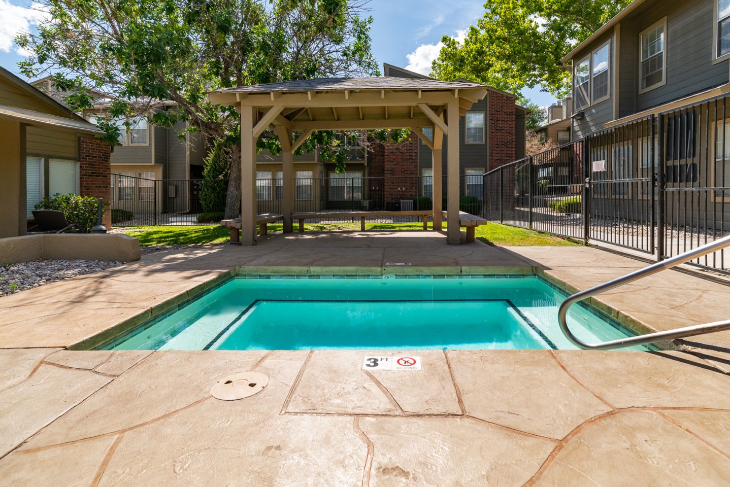 Oak Tree Park Apartments Image 21