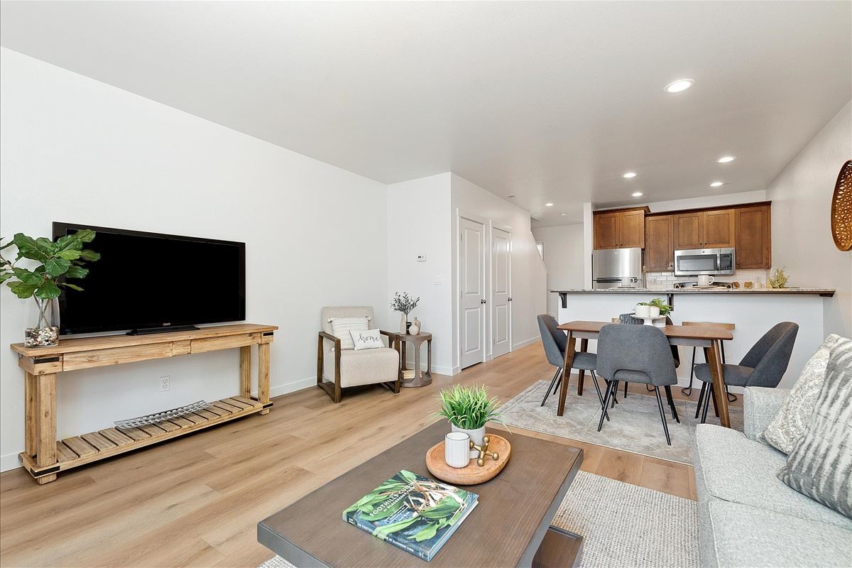 Linder Springs Townhomes Image 3