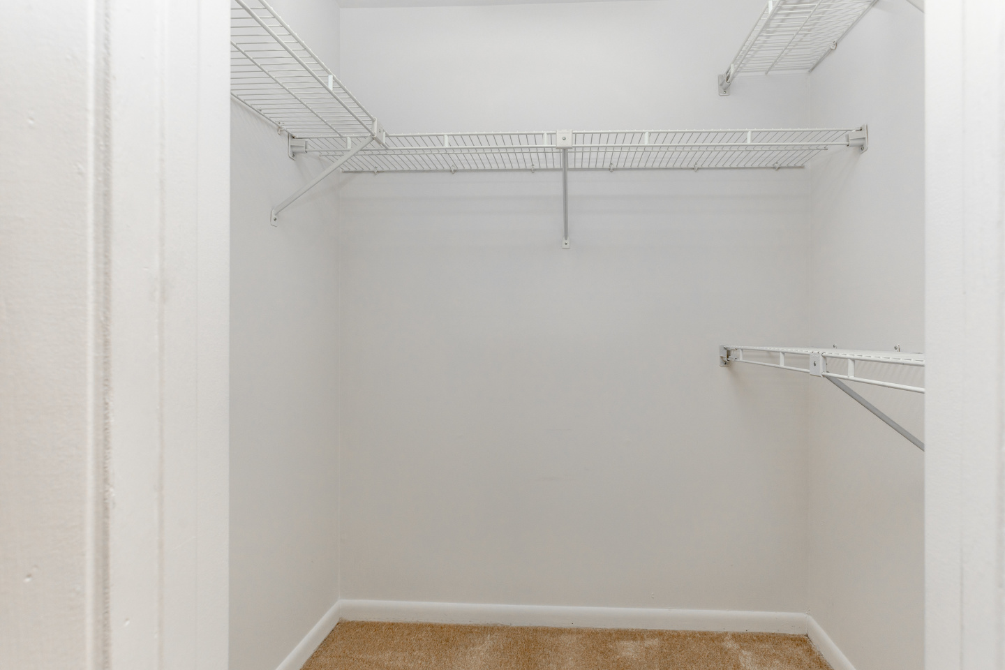 Spring Hill Apartments And Townhomes Image 17