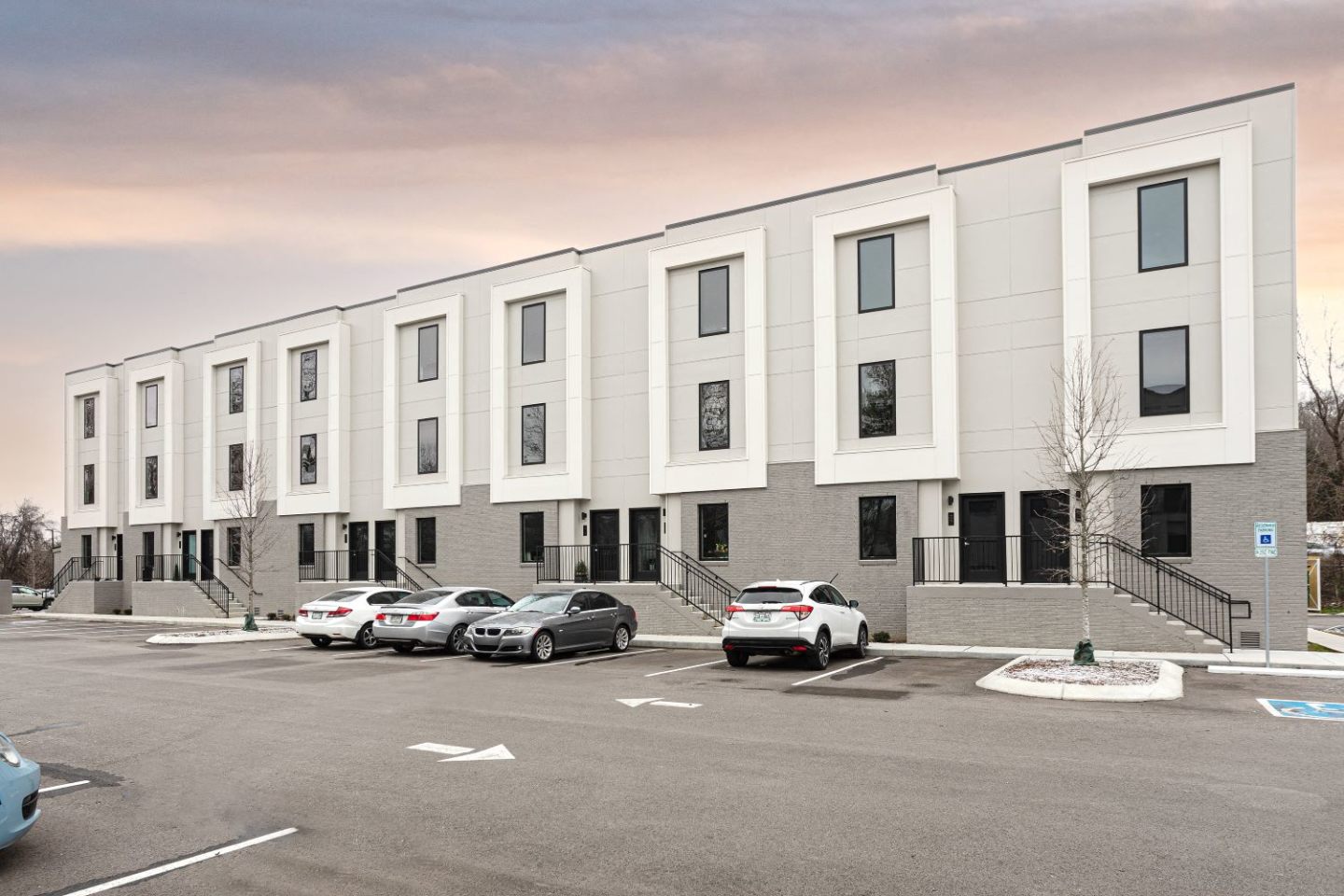 Fifty Forty Flats Image 7