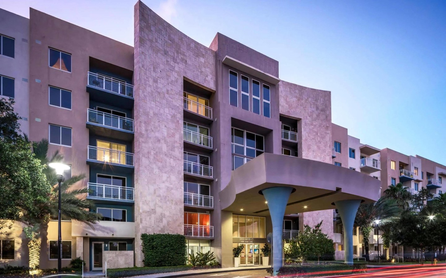 The Manor at CityPlace Image 14