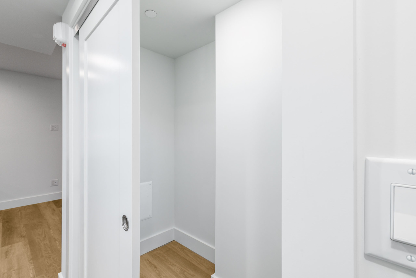 655 POWELL Apartments Image 37