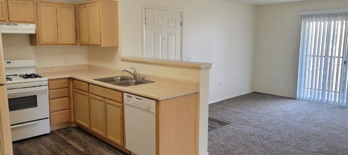Larkspur Village Apartments Image 17