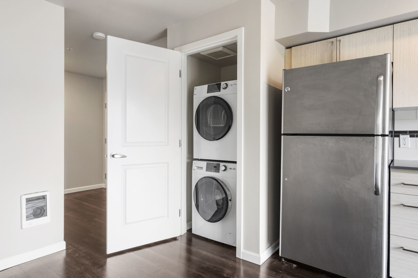 1711 Apartments Image 29