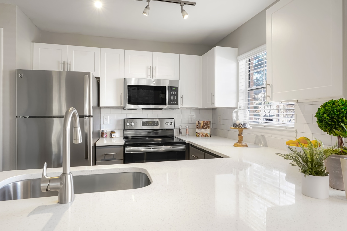 The Bluffs at Highlands Ranch Image 5