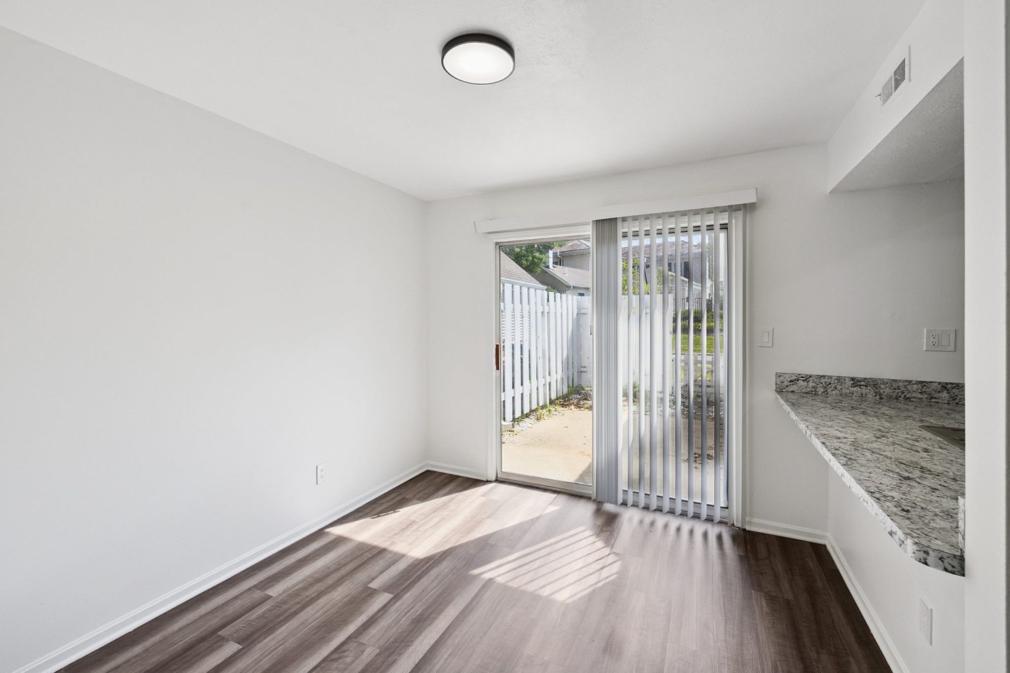 The Residence at Turnberry Apartment Homes Image 7