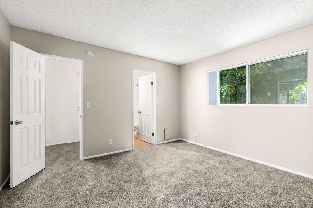 Topanga Canyon Apartments Image 26