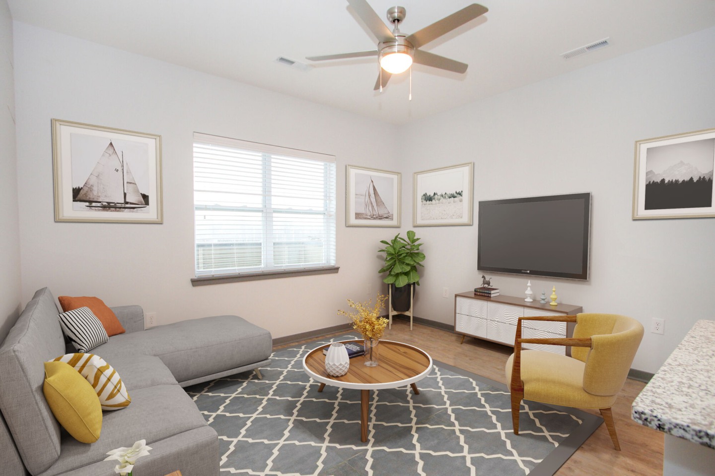Wilshaw Apartments Image 8