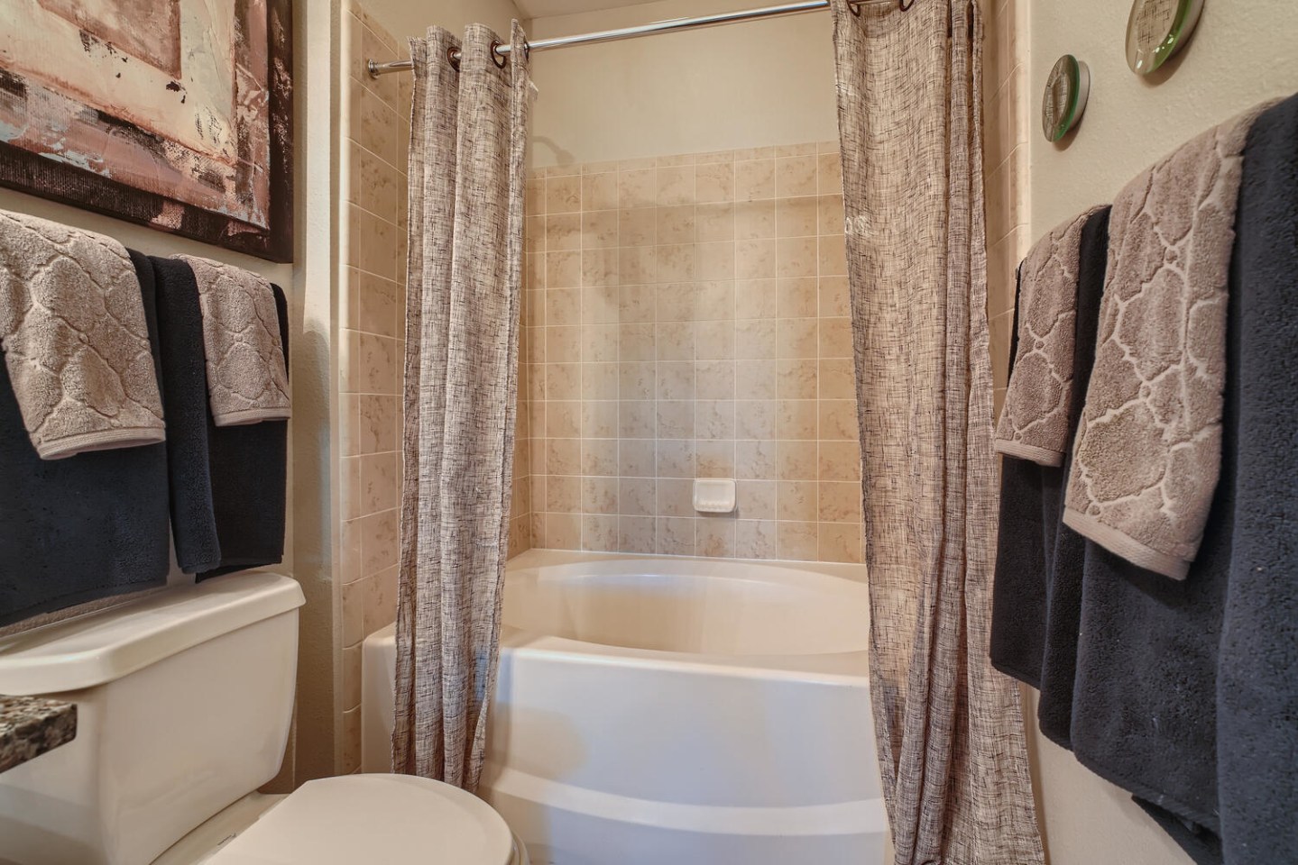 Grand Villas at Katy Image 24