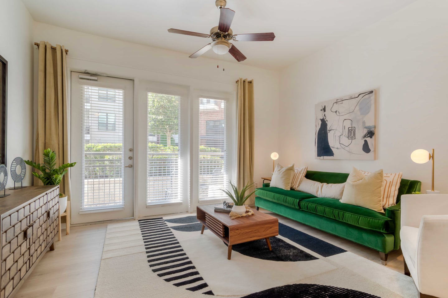Allure Apartments Image 6