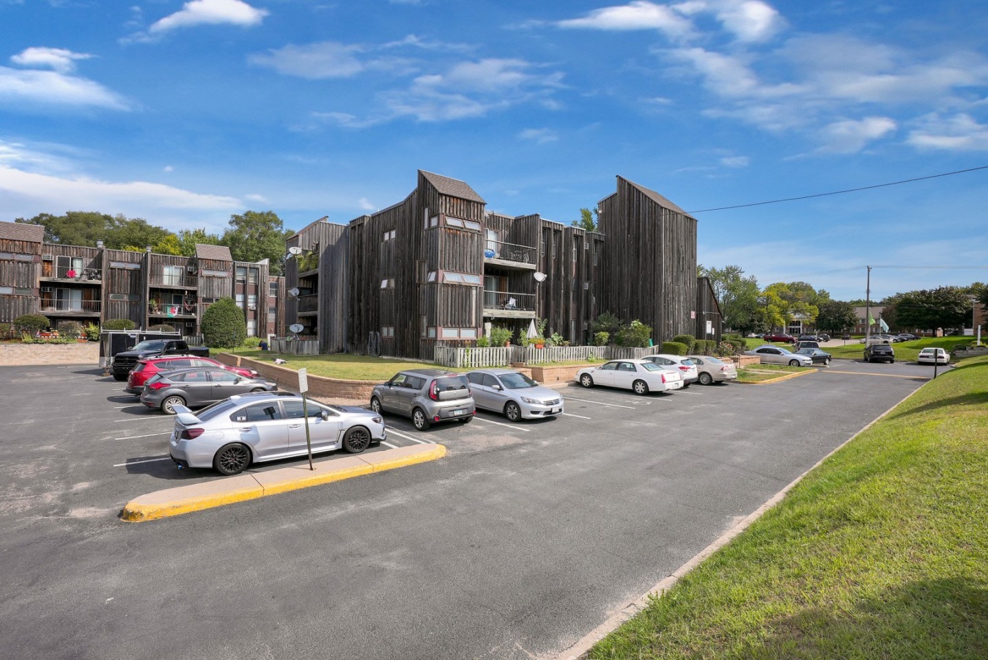 The Arbors Apartments Image 3