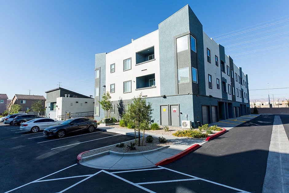 Rise Apartment Homes Image 4
