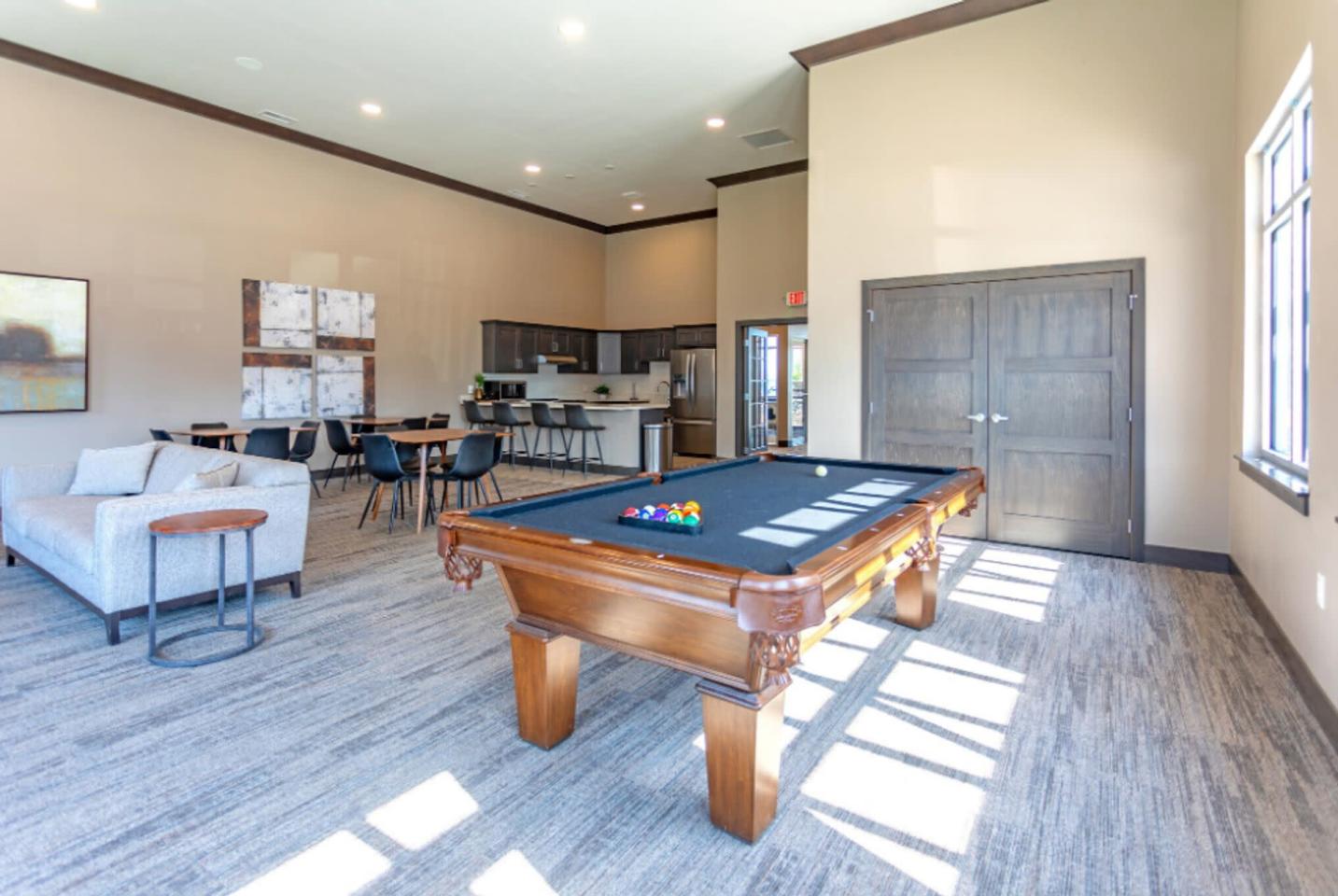 Pinnacle Point Apartments Image 8
