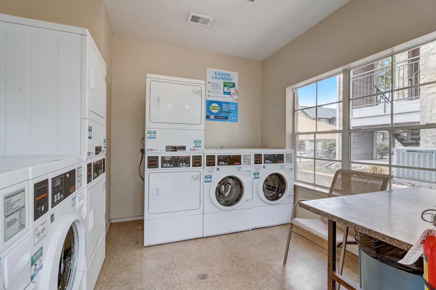 Riverbend Apartments Image 28