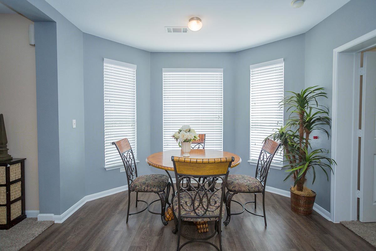 Catalina Village Apartment Homes Image 10