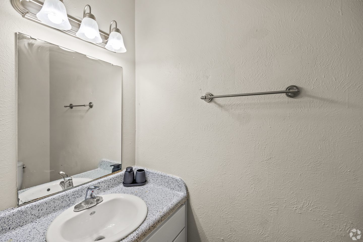 La Bella Apartments Image 20