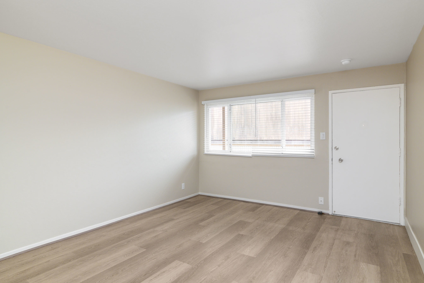 5519 Mission St Image 16