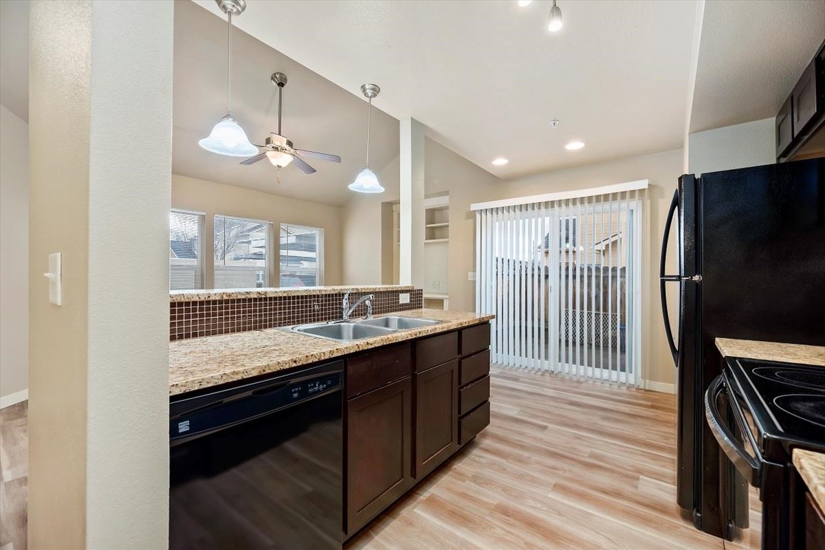 Bowery Point Townhomes Image 53