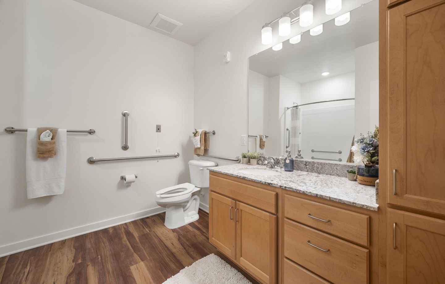 Creekridge on the Park - Affordable Housing Image 9