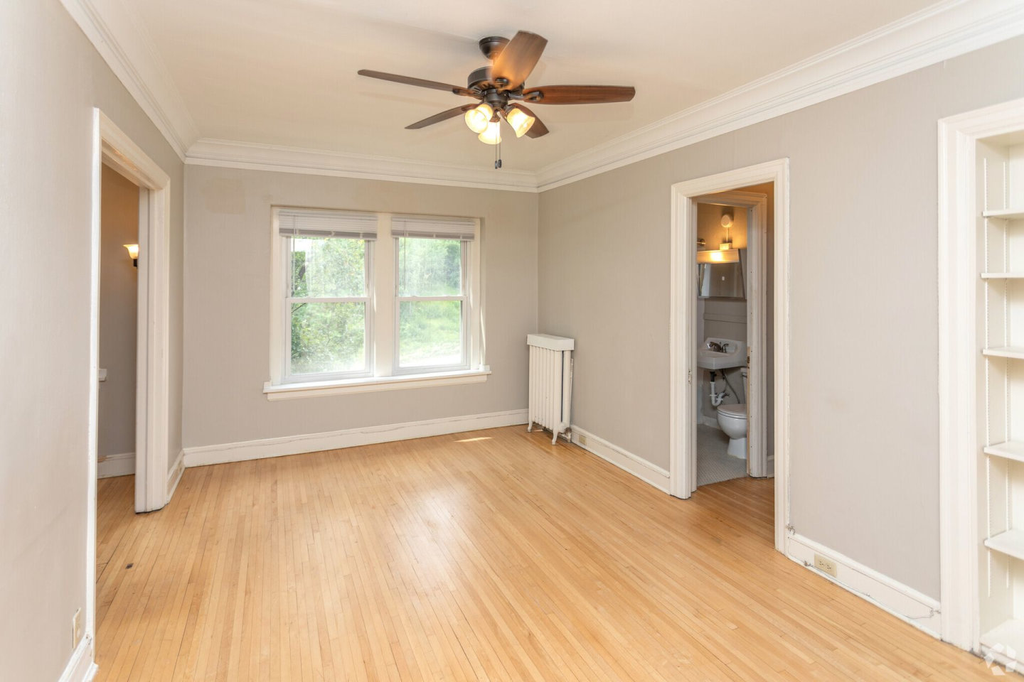 Loring Grove Apartments Image 4