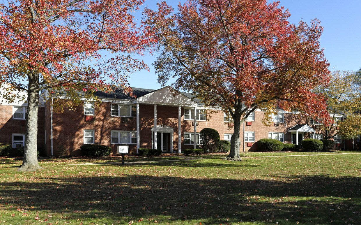 Country Club Image 14