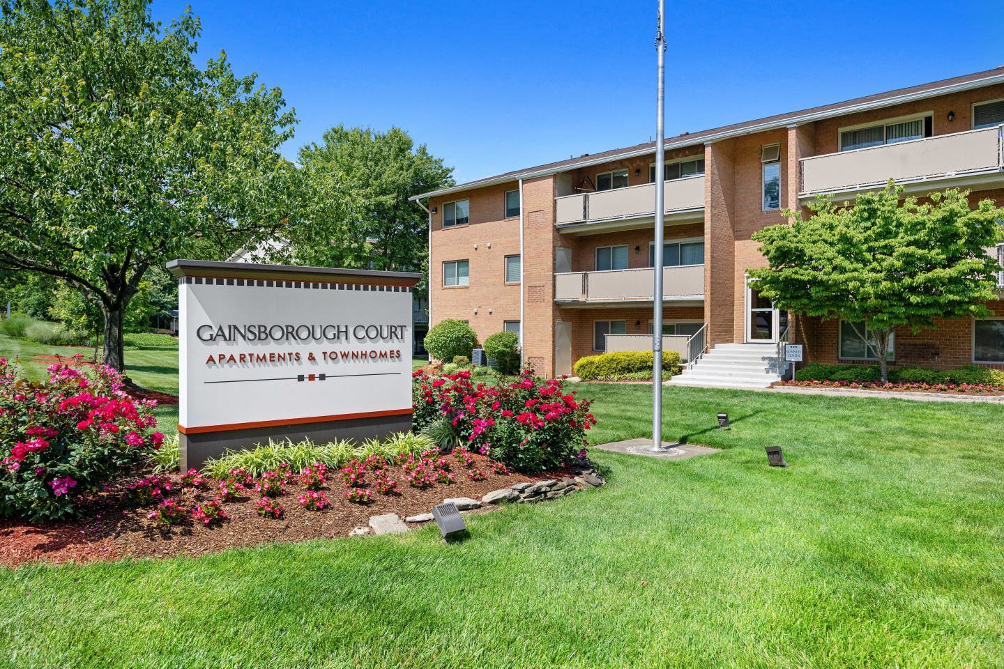 Gainsborough Court, Churchill Mews, and Copperfield Square Apartments & Townhomes Image 63